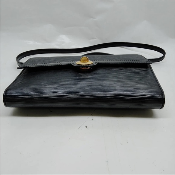 Louis Vuitton Pochette Arche Epi Black Shoulder / Handbag NOT FOR SALE - Picture 6 of 11